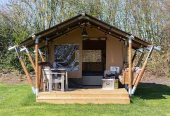 Safaritent Lodge 2 plus has Balcony rooms