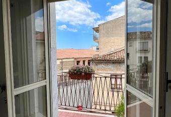 Angotti FamilyHouse has Balcony rooms