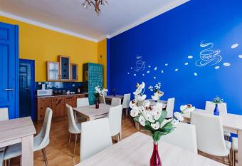 Hostel Tara has Balcony rooms