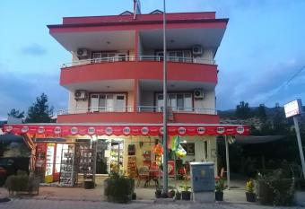 MELEK APART PANS  YON has Balcony rooms