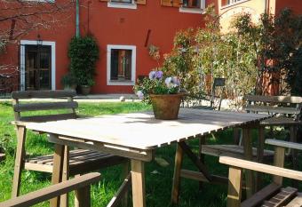 Il Pettirosso B&B has Balcony rooms