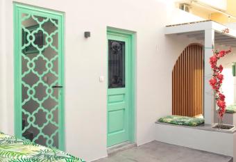 Siroa Petit allows 18 year olds to book a room