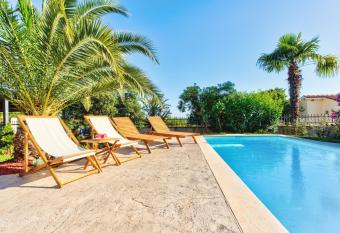 Villa Boky Ka  telir has Balcony rooms