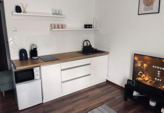 Moderna Apartament allows 18 year olds to book a room