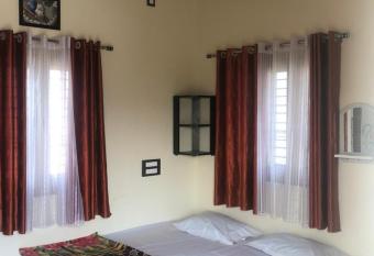 Sri Sai homestay has Balcony rooms