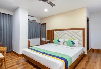 Treebo Trend Royal Palace allows 18 year olds to book a room