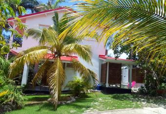 Bungalow de 2 chambres a Le Helleux Sainte Anne a 500 m de la plage avec vue sur la mer jardin clos et wifi has Balcony rooms