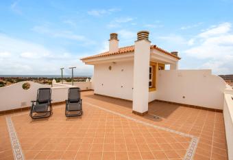 Fuerteventura Relax and Sea allows 18 year olds to book a room