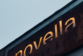 novella has Balcony rooms