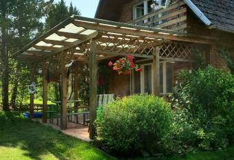 A summer house Zarabie Domek letniskowy Zarabie has Balcony rooms