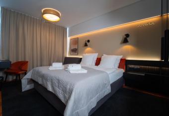 Hotel New Skanpol has Balcony rooms