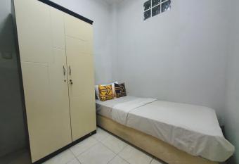 SPOT ON 91366 The Chatter Place allows 18 year olds to book a room