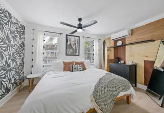 MIRANDA PRIESTLY SUITE at THE KarINN BOUTIQUE HOTEL - Downtown Ft Lauderdale 7 allows 18 year olds to book a room