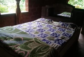 Sahyadri Birding & Homestay allows 18 year olds to book a room