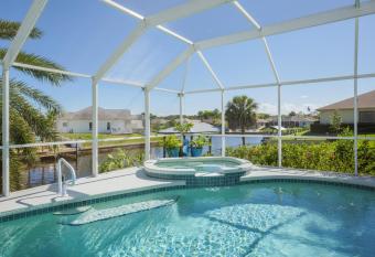 Dock Holliday has Balcony rooms