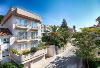 House Star has Balcony rooms