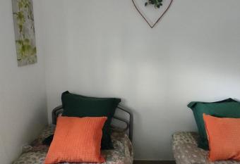 MaisonFleurie has Balcony rooms