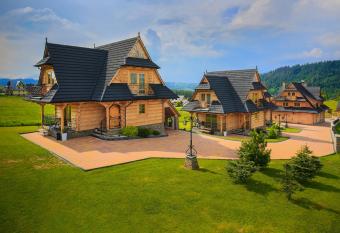 Folk Resort Domki i Apartamenty has Balcony rooms