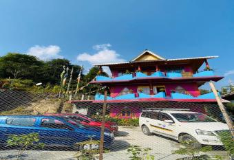 Blone Homestay by StayApart allows 18 year olds to book a room