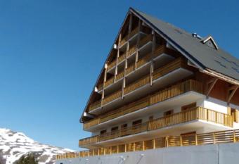 Appartement d une chambre avec vue sur le lac balcon amenage et wifi a Besse et Saint Anastaise a 1 km des pistes has Balcony rooms