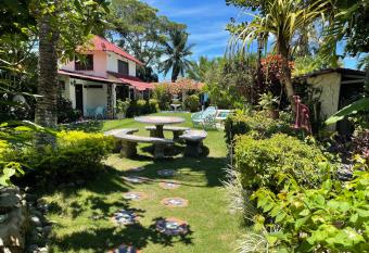 Kasi at Paradise has Balcony rooms