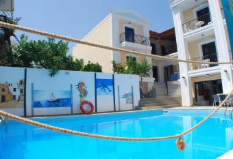 Small Economy Studio Agia Pelagia has Balcony rooms