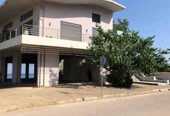 Maisonette by the sea allows 18 year olds to book a room