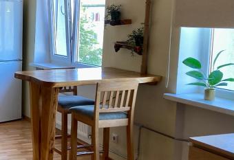 Rebase, Tallinna mnt 1 allows 18 year olds to book a room