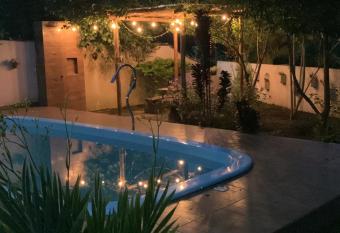 Ch  cara Monte das Oliveiras has Balcony rooms