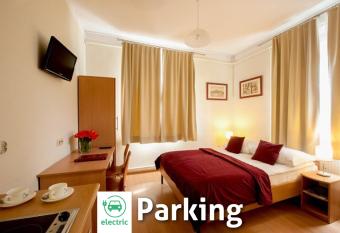 Ma  y Krak  w Aparthotel allows 18 year olds to book a room