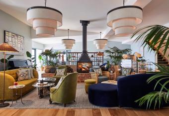 Osborn House has Balcony rooms