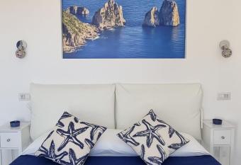 Romy Blu has Balcony rooms