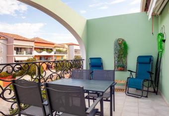 Appartement T2 enti  rement r  nov   has Balcony rooms