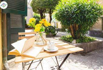 Il Loft Di Ginger allows 18 year olds to book a room