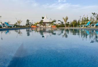 Riad essalam has Balcony rooms