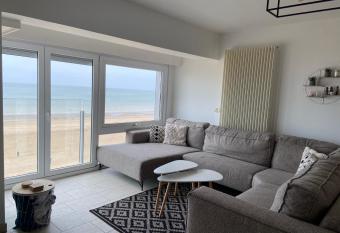 Appartement vue sur mer 6i  me   tage has Balcony rooms