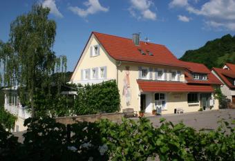 Landhaus Hohly has Balcony rooms