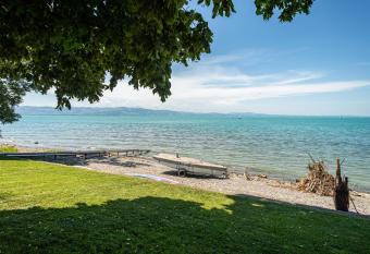 Villa Noho has Balcony rooms