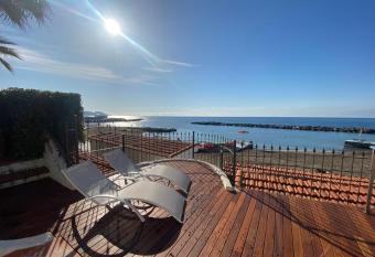 VILLA RITA SEA FRONT VIEW Sanremo has Balcony rooms