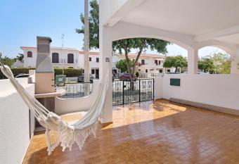 Altura Beach Villa has Balcony rooms