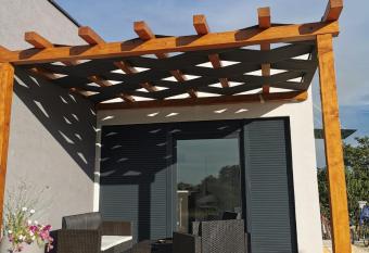 Yellow dream has Balcony rooms