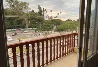 Apartamento com dois quartos no fragata allows 18 year olds to book a room