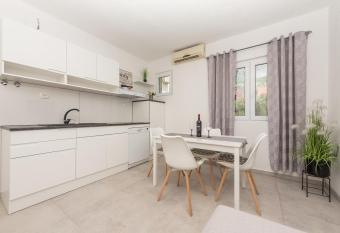 Apartmani T&M has Balcony rooms