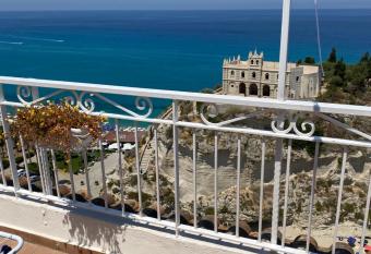 BlueMind has Balcony rooms