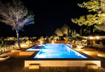 Domaine Agalia & Spa - Les Collectionneurs allows 18 year olds to book a room