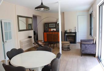 Agr  able Maison de Ville avec Jardin has Balcony rooms