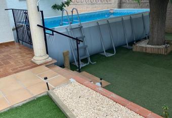 Casa Acogedora en L Escala Girona Costa Brava allows 18 year olds to book a room