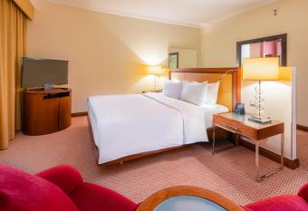 Hilton Warsaw City Hotel has rooms with a private hot tub