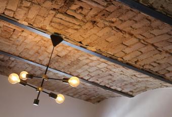 BEM6 ROM-ANTIK - design lak  s terasszal a v  rn  l has Balcony rooms