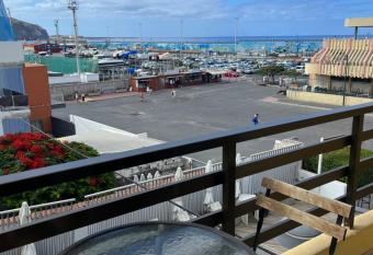 CORNELIA  S HOME 4 Primera linea de playa has Balcony rooms